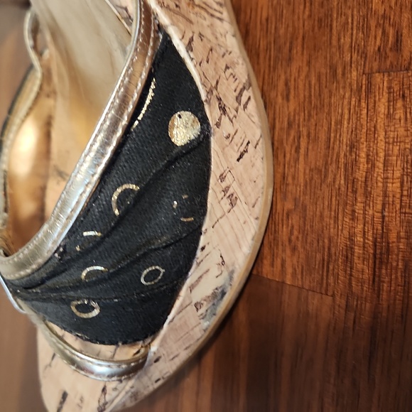 💙 10 For $20 Roberto Vianni Platform Wedged Sandels - Picture 5 of 12